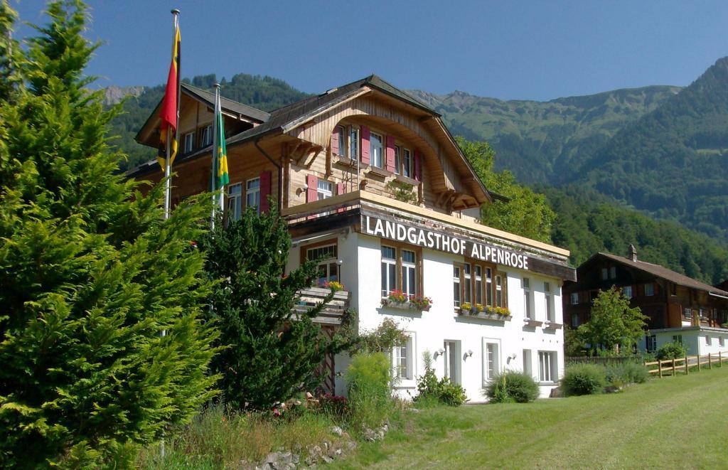 Hotel Alpenrose Beim Ballenberg Hofstetten bei Brienz Bagian luar foto
